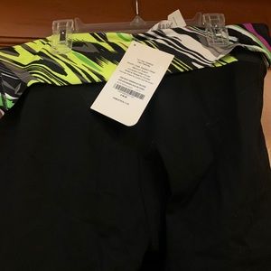 Fabletics Capri leggings neon